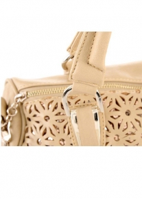 Бежевая сумка с пайетками под узорным кроем