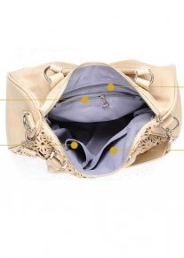 Бежевая сумка с пайетками под узорным кроем