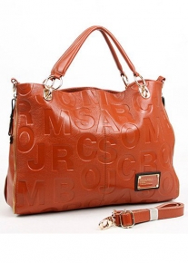 Кожаная сумка с фактурными буквами