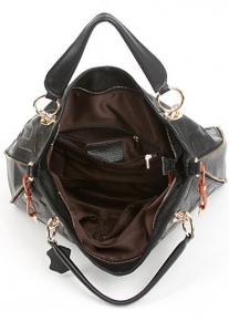 Кожаная сумка с фактурными буквами