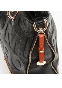 Кожаная сумка с фактурными буквами