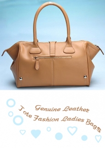 Кожаная сумка с украшением из колец и сердечек