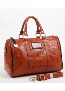 Сука из натуральной кожи с тиснением из букв