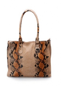 Эффектная кожаная сумка через плечо