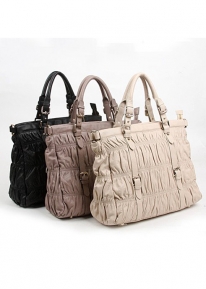 Стеганная гофрированная сумка из натуральной кожи