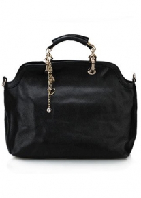 Сумка из натуральной кожи украшенная цепочкой