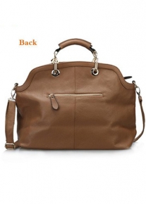 Сумка из натуральной кожи украшенная цепочкой