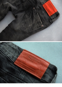 Узкие серые джинсы