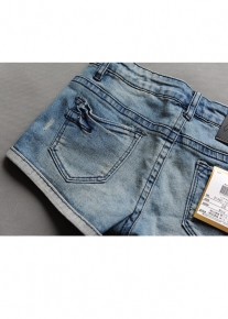 Коротенькие джинсовые шортики