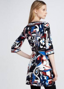 Красивое яркое платье с узорами Emilio Pucci
