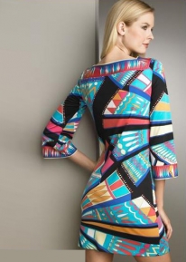 Эффектное платье с радужным орнаментом Emilio Pucci