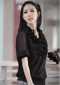 Шифоновая блузка с воланами