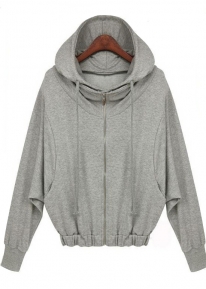 Стильная кофта с капюшоном и на молнии