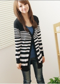 Модный кардиган в полоску