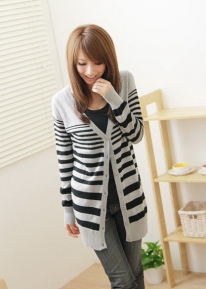 Модный кардиган в полоску