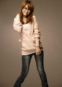 Узорчато вязанный джемпер с капюшоном