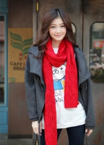 Кофта с широким воротом переходящим в капюшон