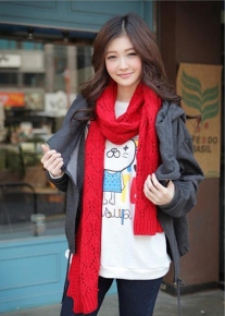 Кофта с широким воротом переходящим в капюшон