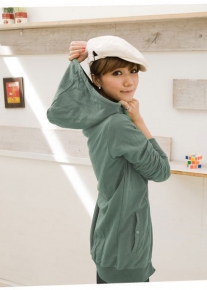 Спортивная кофта с капюшоном